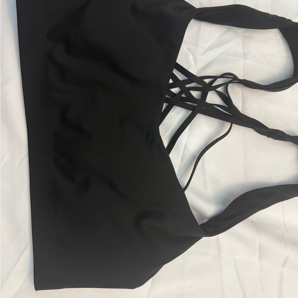 lululemon athletica Strappy Sports Bra - Black medium - Picture 2 of 7